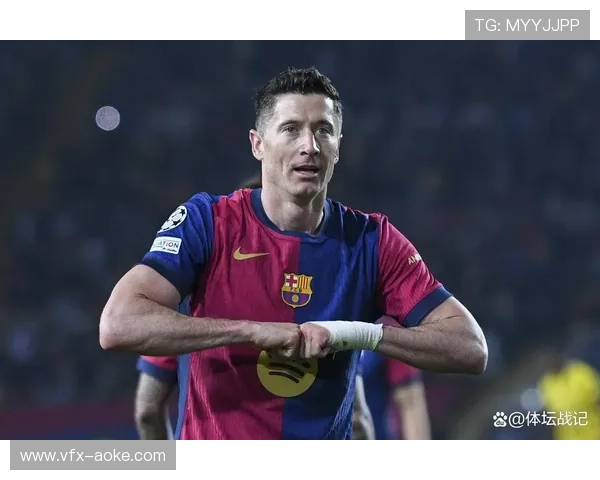 业余联赛颁奖，意甲球星受邀出席